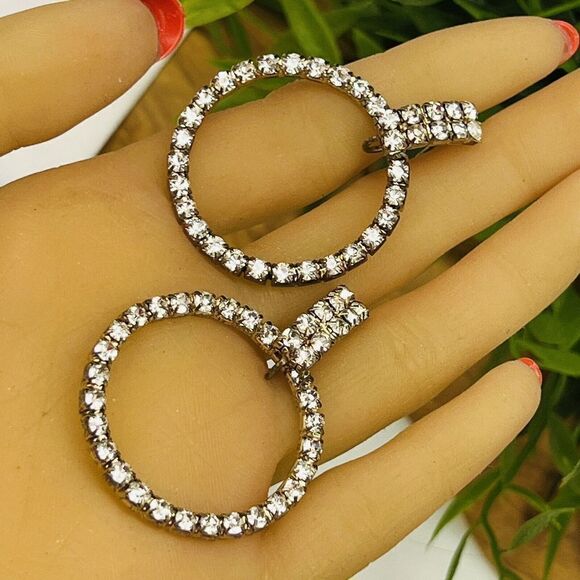 Huge Vintage Rhinestone Earrings Runway Diva Sparkling Fancy Drop Silver 1192 - Picture 3 of 9